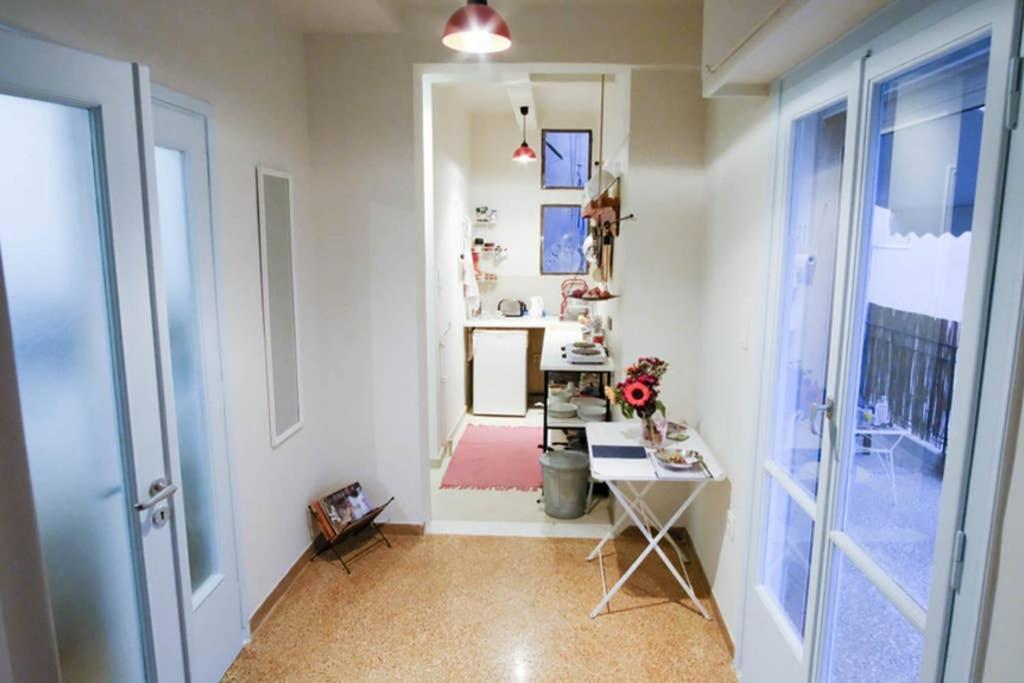 The Captains Flat On The Roof Athen Eksteriør bilde